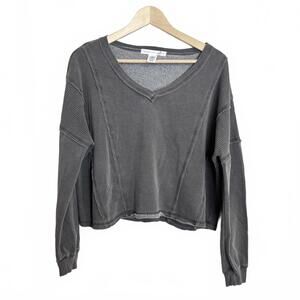 Altar'd State Gray Long Sleeve V-Neck Pullover Sweatshirt Waffle Knit Womens Med